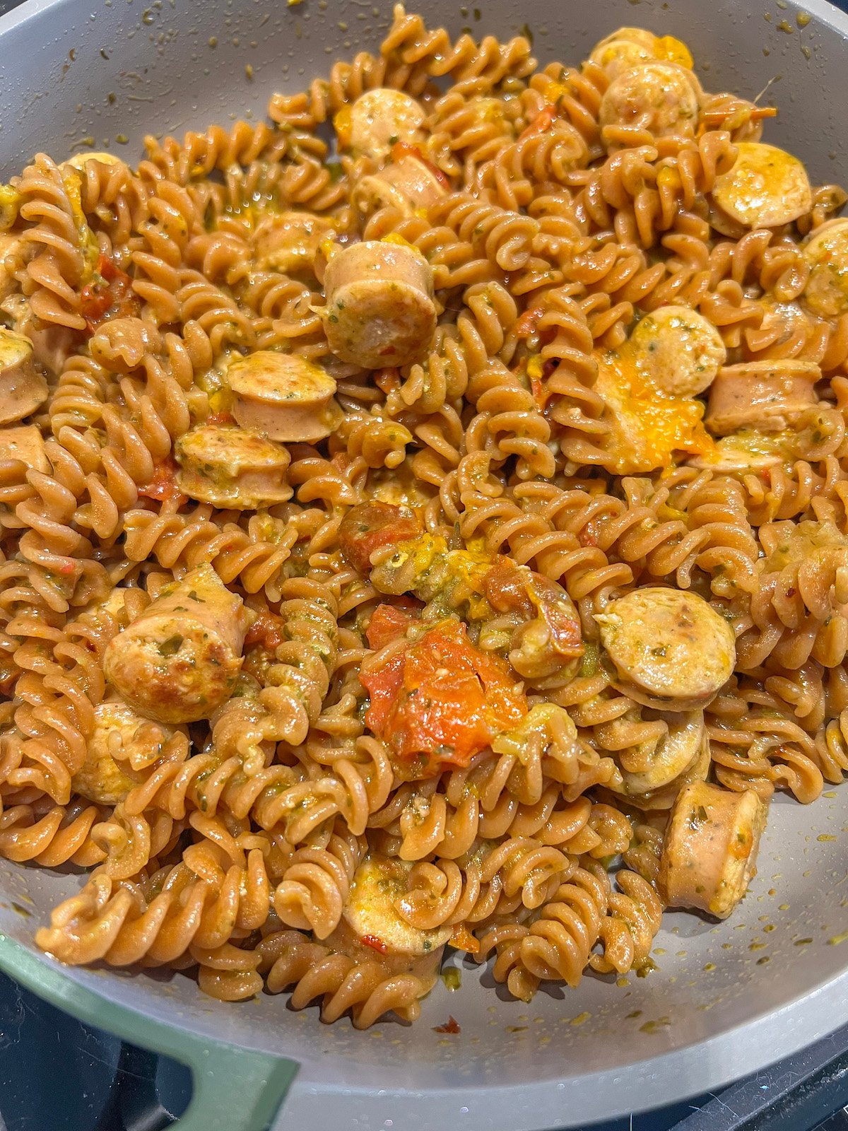 Healthy Chicken Sausage Pesto Pasta healthy-chicken-sausage-pesto-pasta