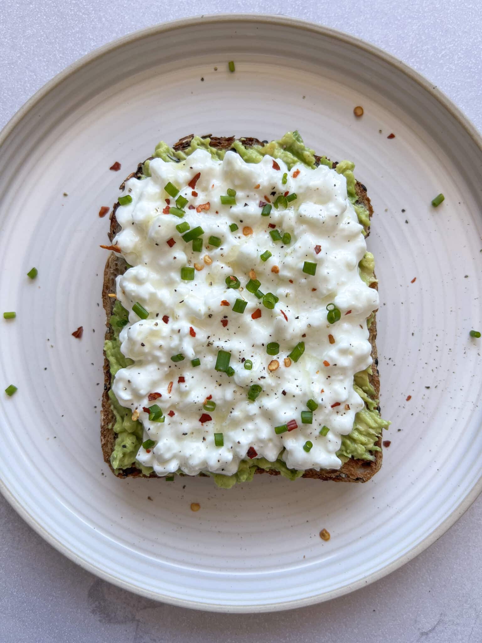 cottage-cheese-avocado-toast-high-protein