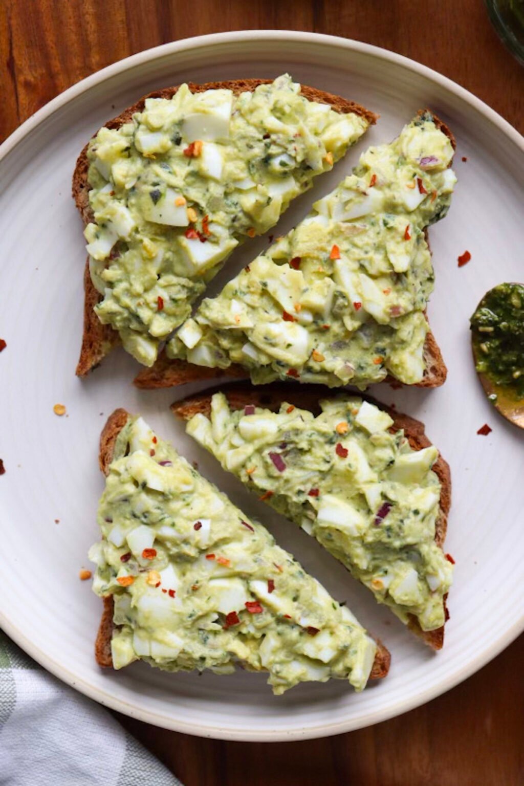Pesto Egg Salad For One