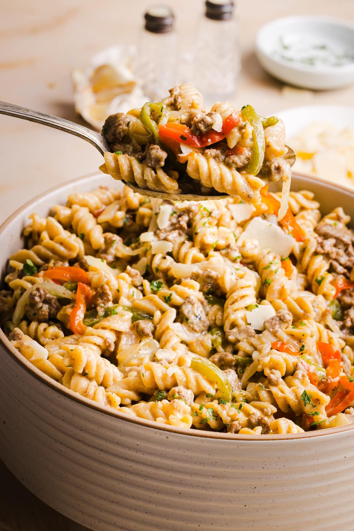 Healthy Philly Cheesesteak Pasta Recipe (One Pot)